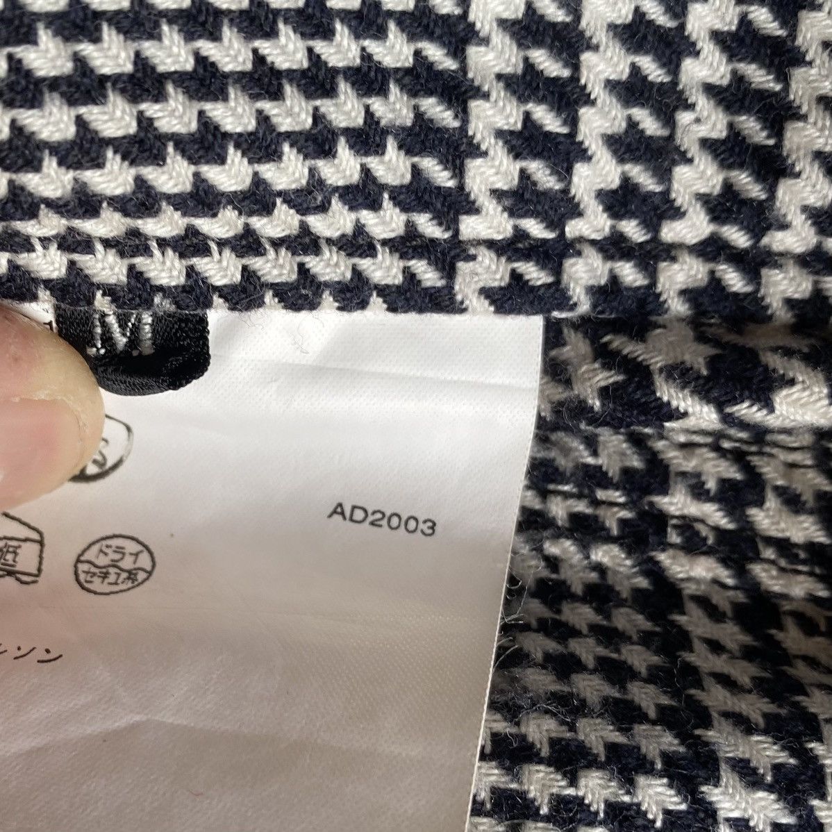 Comme des Garcons Vintage Fall 2003 houndstooth destroyed pants Size US 30 / EU 46 - 7 Thumbnail