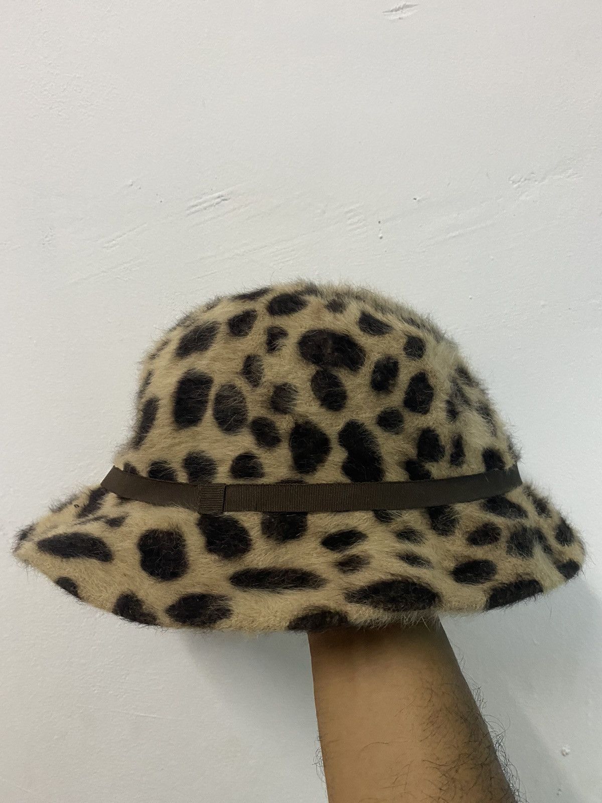 Japanese Brand VTG A.V.V Furgora Leopard Bucket Hat Size ONE SIZE - 1 Thumbnail