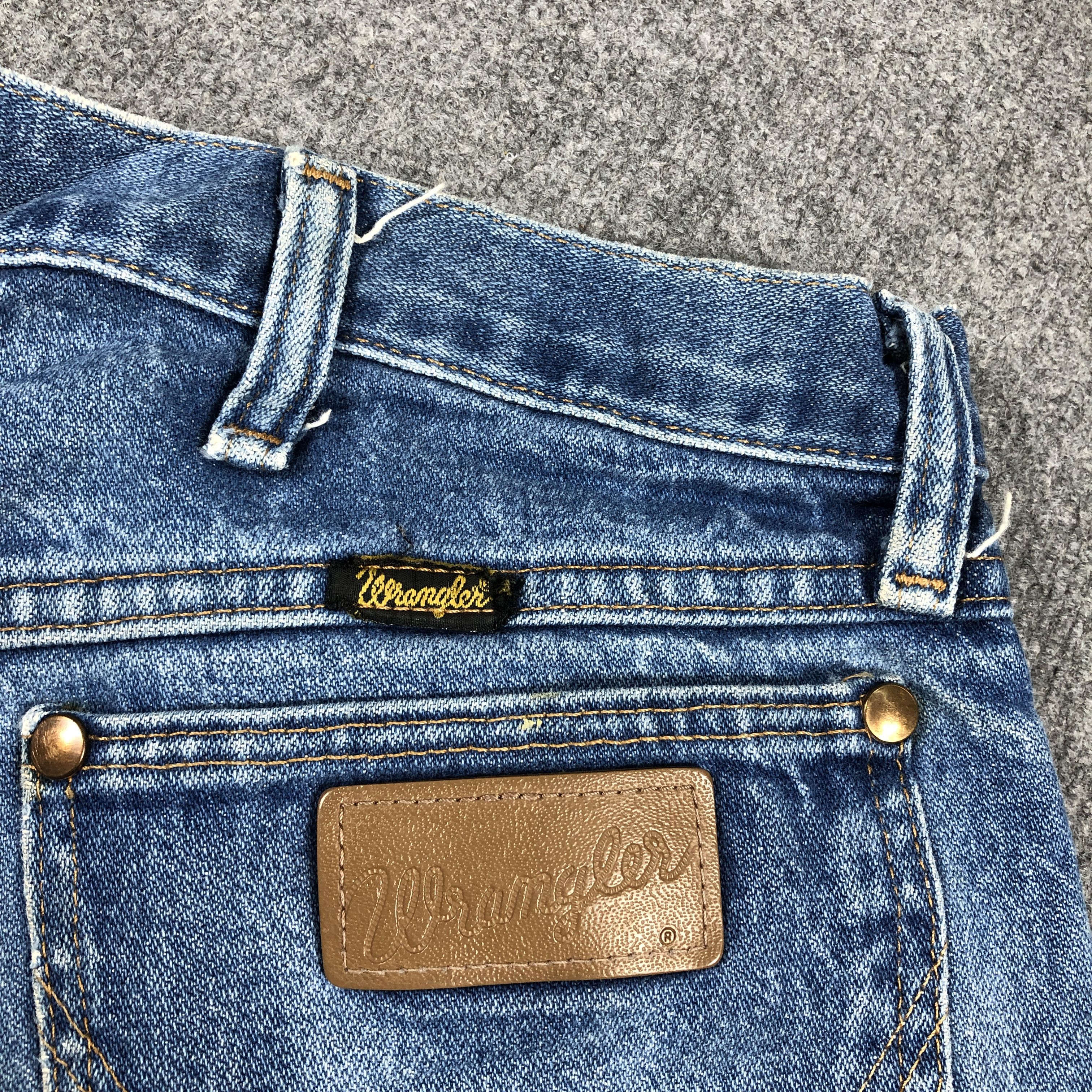 Vintage × Wrangler Vintage Wrangler Light Blue Wash Jeans L779 Size US 34 / EU 50 - 11 Thumbnail