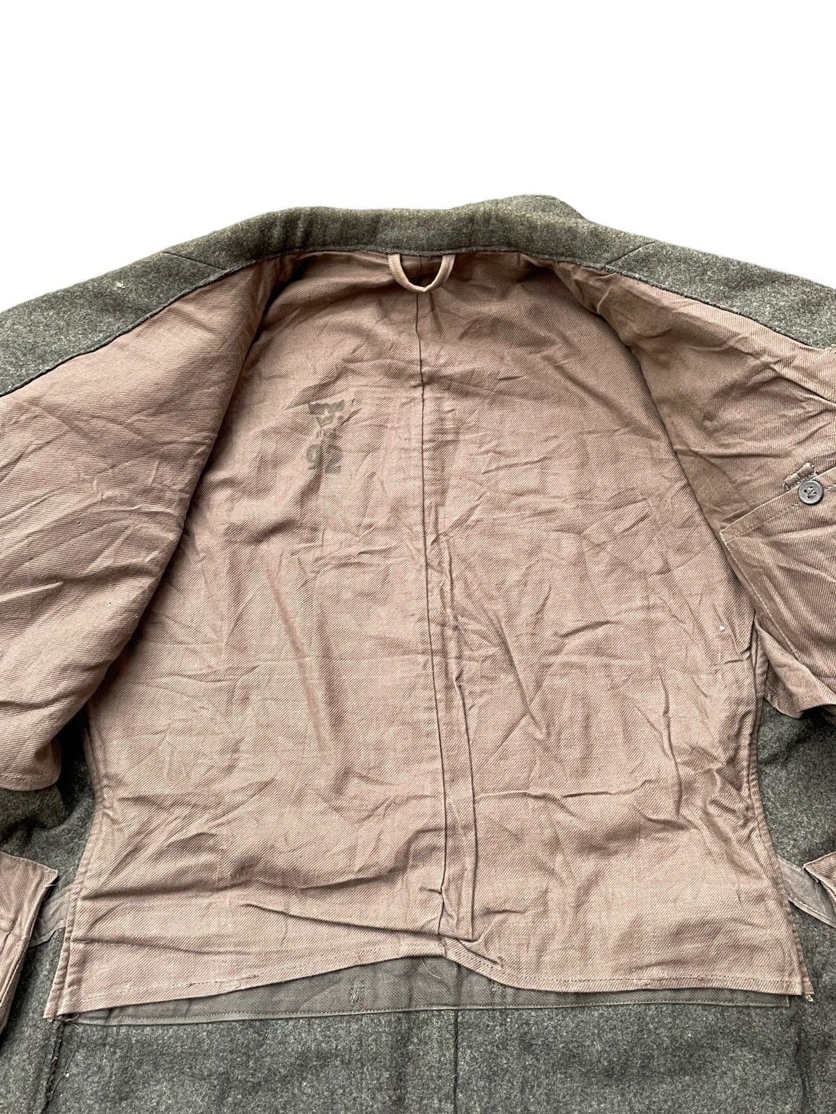 Vintage Vintage 1951 M42 Swedish Army Wool Jqcket Size US M / EU 48-50 / 2 - 8 Thumbnail