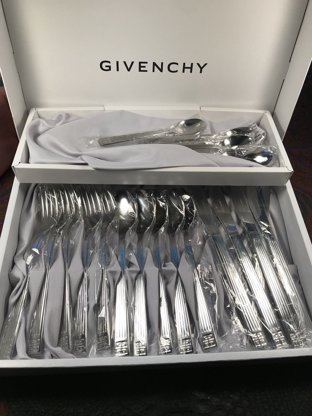 Givenchy silverware discount