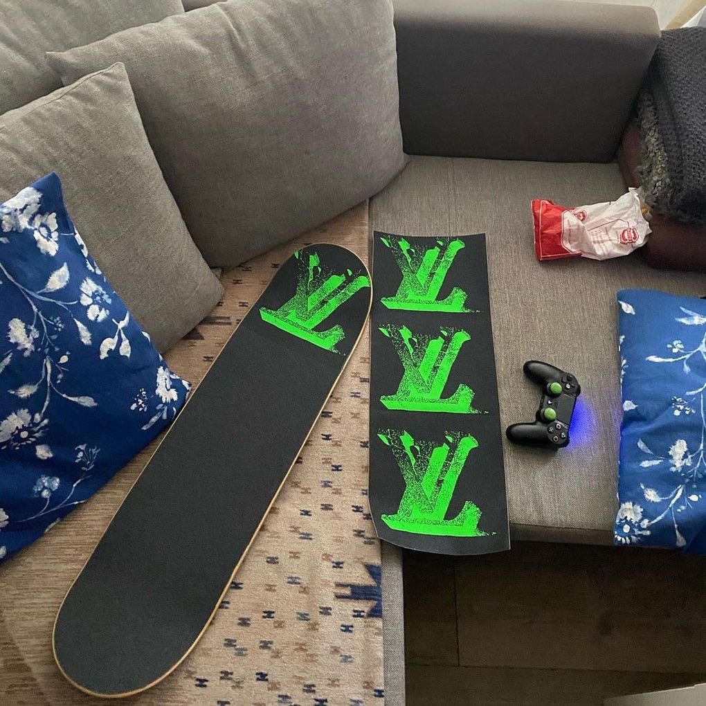 Louis vuitton griptape skateboard sale