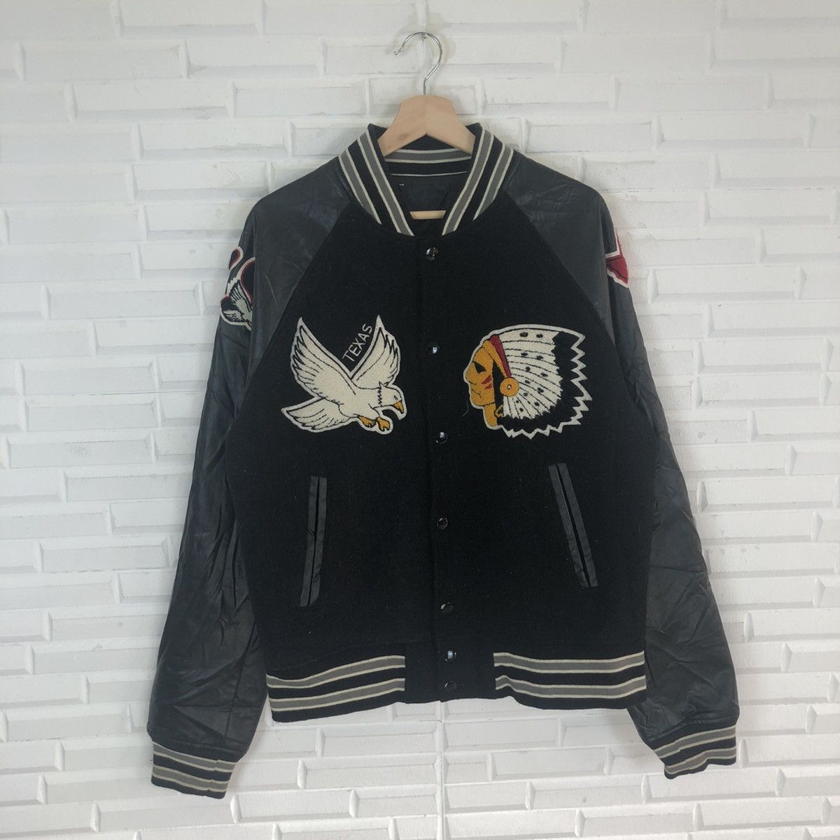 Vintage INDIAN CHIEFS COMANCHE VARSITY JACKET Size US M / EU 48-50 / 2 - 5 Thumbnail