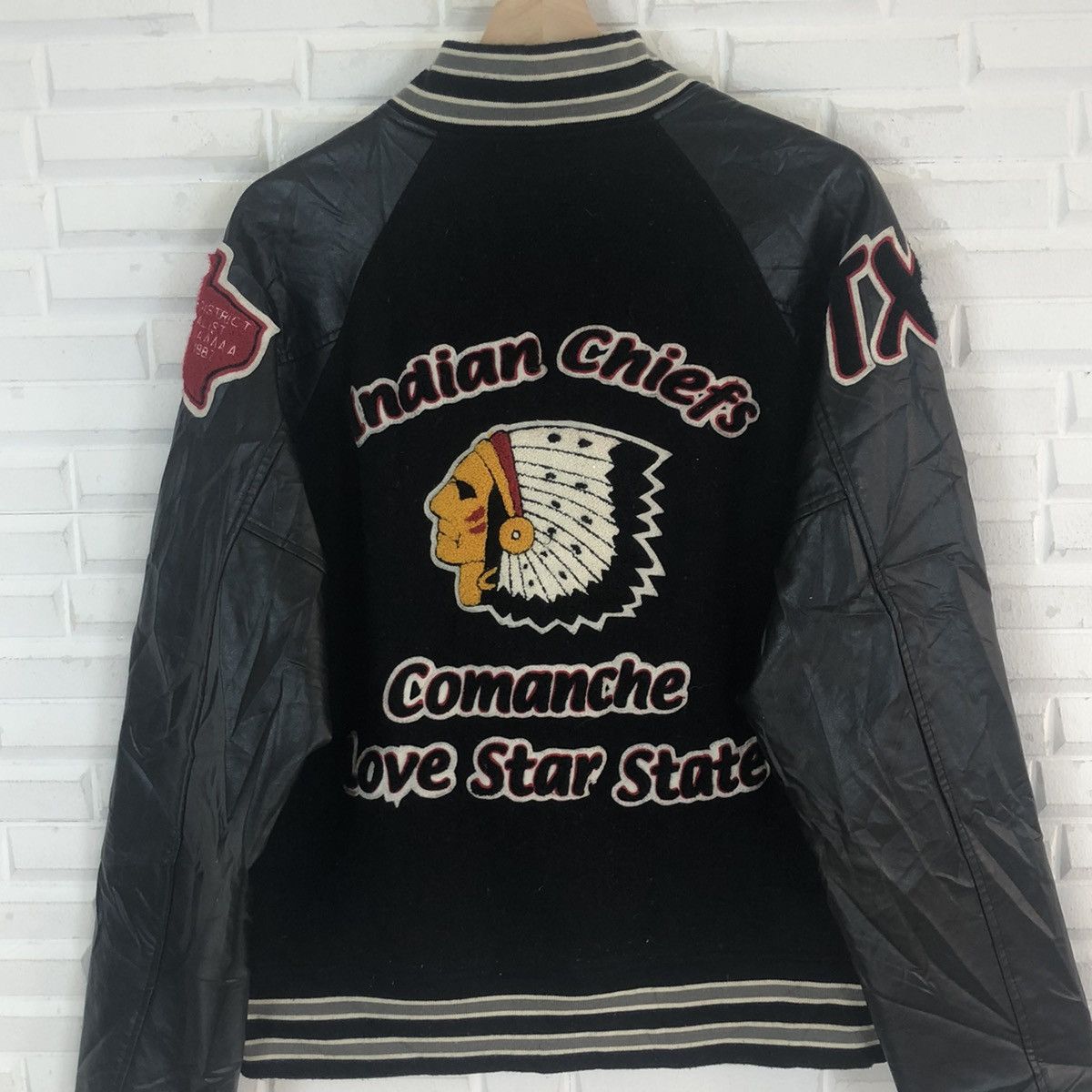 Vintage INDIAN CHIEFS COMANCHE VARSITY JACKET Size US M / EU 48-50 / 2 - 7 Thumbnail