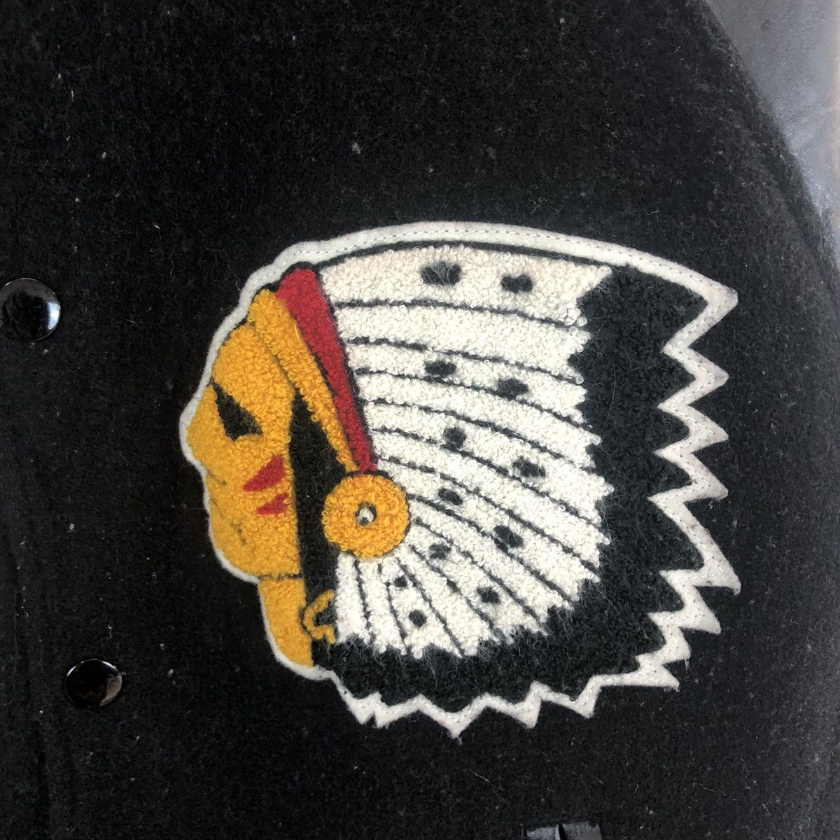 Vintage INDIAN CHIEFS COMANCHE VARSITY JACKET Size US M / EU 48-50 / 2 - 9 Thumbnail