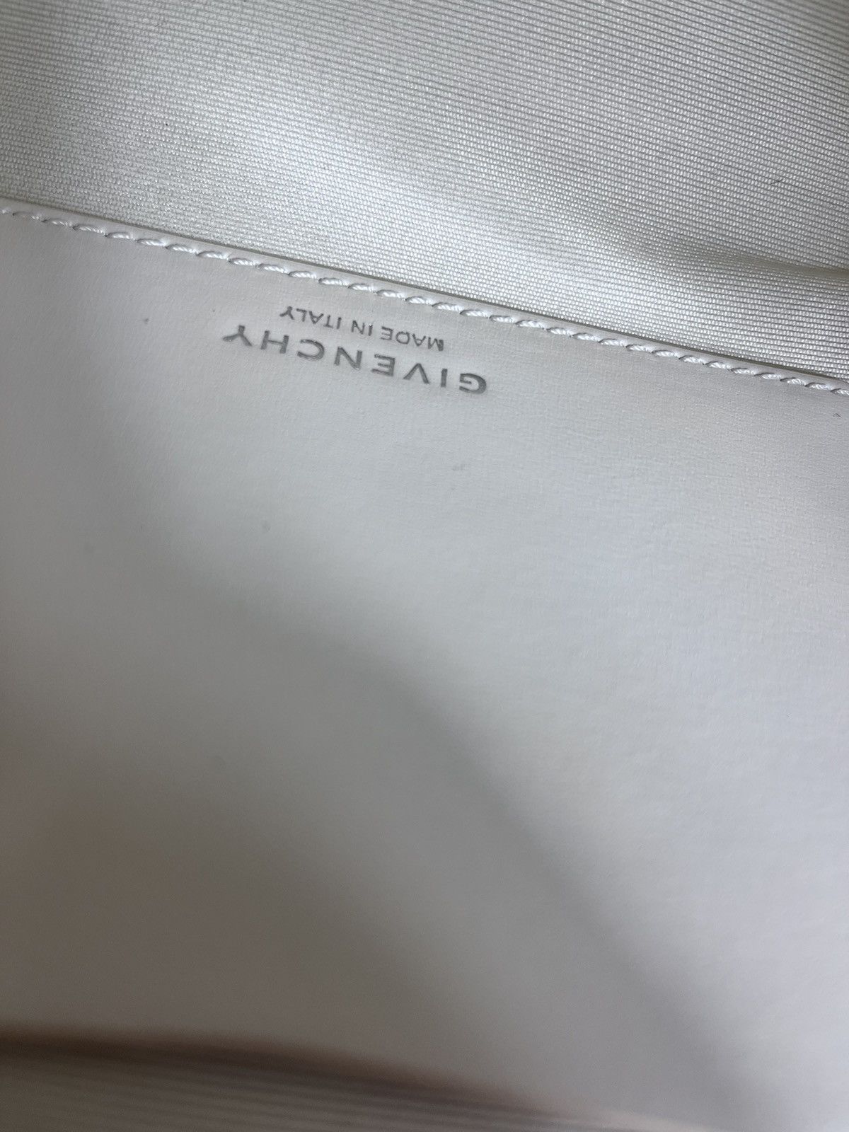Givenchy GIVENCHY ANTIGONA XS EMBOSSED LEATHER SHOULDER BAG Size ONE SIZE - 14 Thumbnail