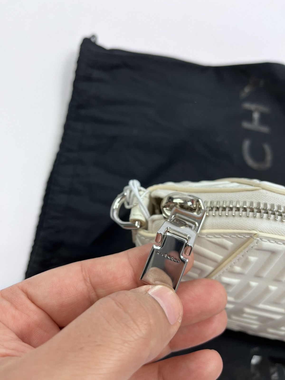 Givenchy GIVENCHY ANTIGONA XS EMBOSSED LEATHER SHOULDER BAG Size ONE SIZE - 9 Thumbnail