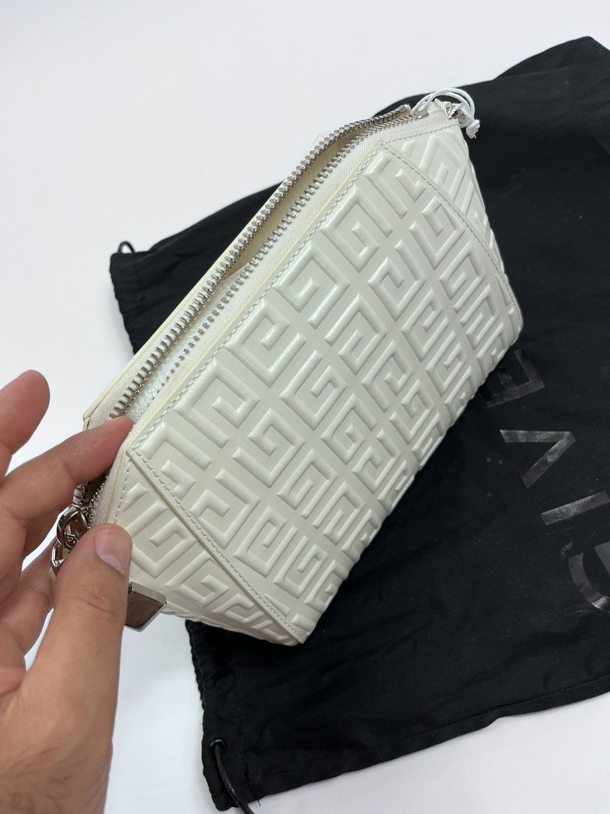 Givenchy GIVENCHY ANTIGONA XS EMBOSSED LEATHER SHOULDER BAG Size ONE SIZE - 10 Thumbnail