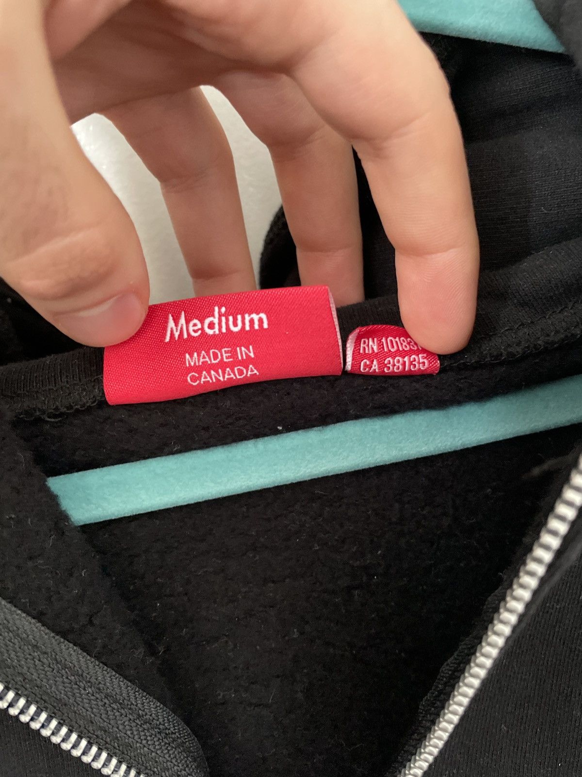 Supreme Supreme Small Box Logo Hoodie Size US M / EU 48-50 / 2 - 5 Thumbnail