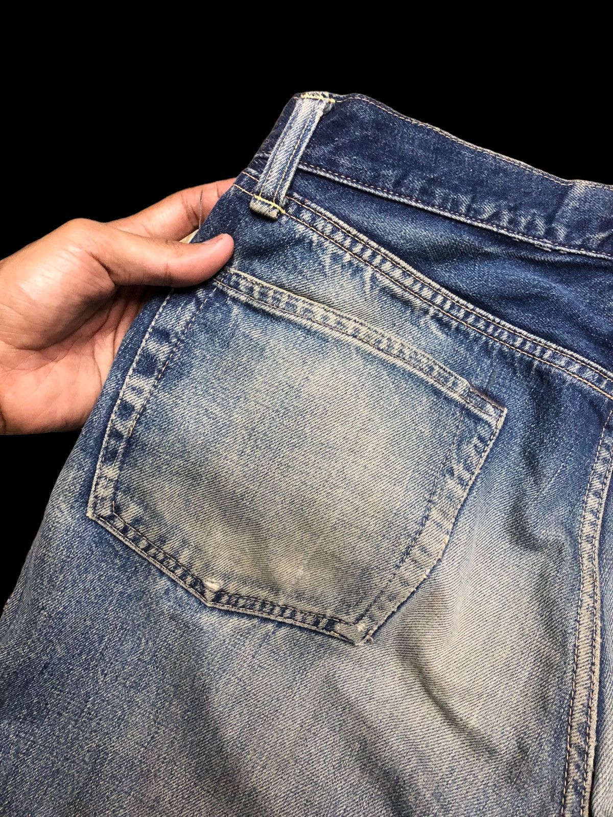 Japanese Brand HR MARKET WASHED BLUE SELVEDGE DISTRESSED JEANS Size US 29 - 3 Thumbnail