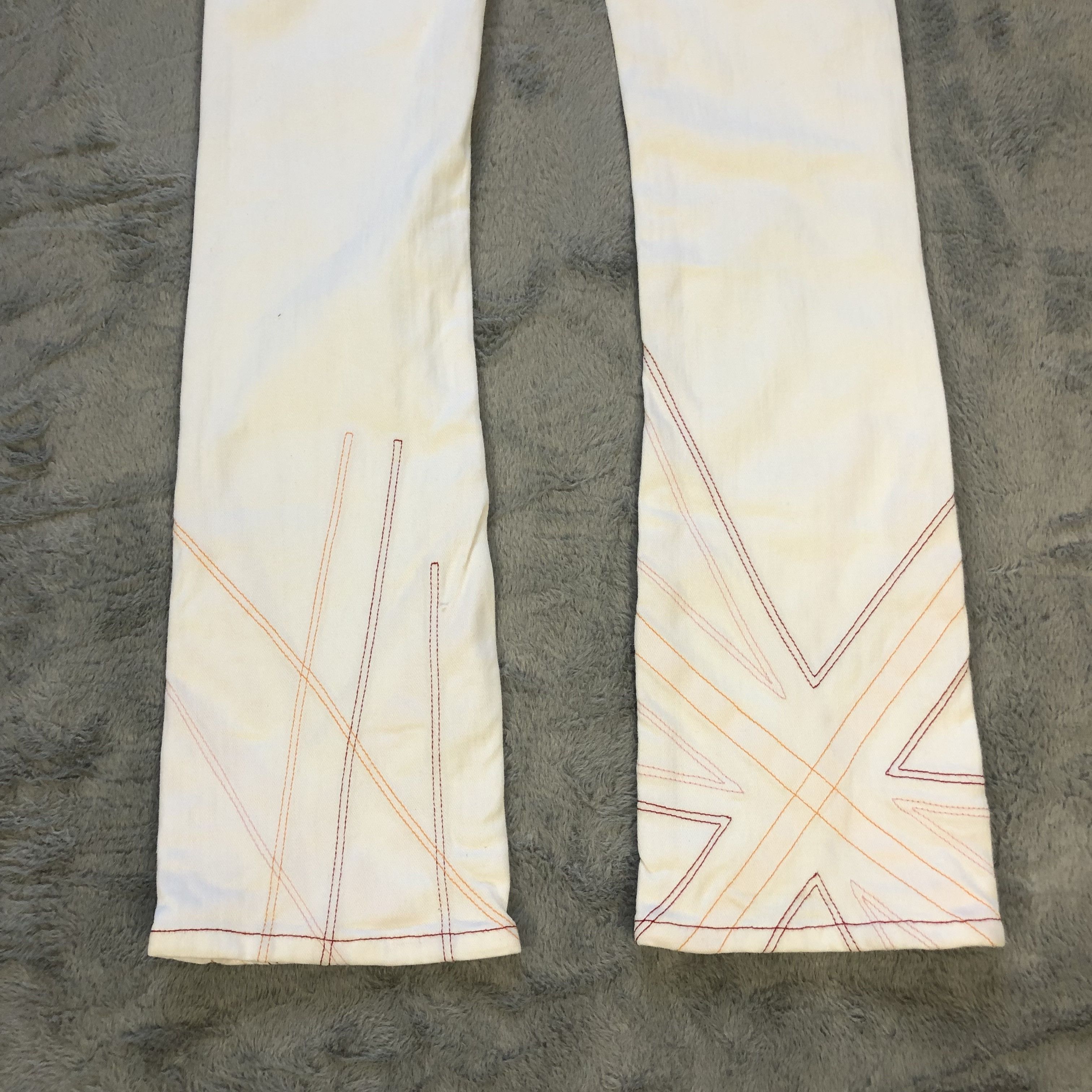 Japanese Brand FLARE PEPE JEANS LONDON WHITE JEANS #5979-216 Size 24" / US 00 / IT 34 - 21 Thumbnail