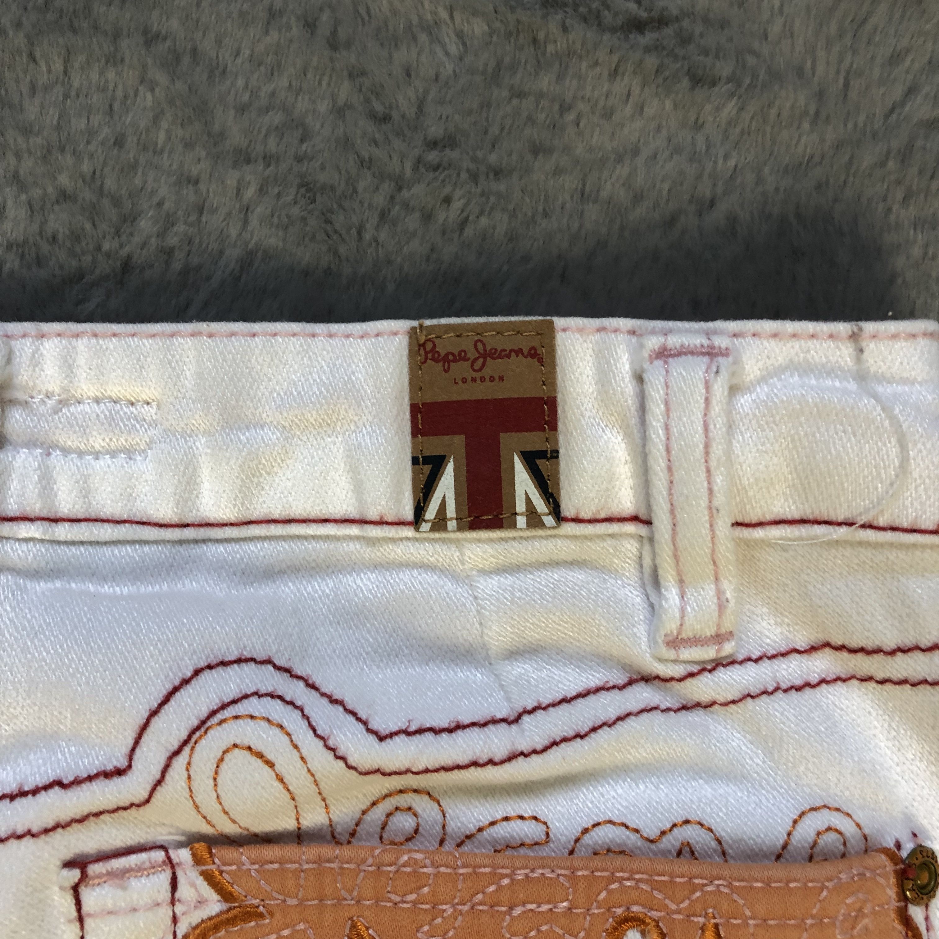 Japanese Brand FLARE PEPE JEANS LONDON WHITE JEANS #5979-216 Size 24" / US 00 / IT 34 - 20 Thumbnail