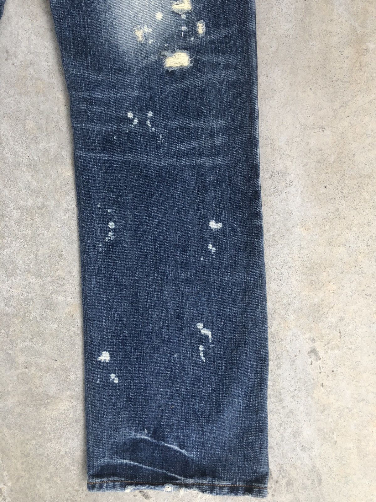 Who Decides War Rare Exhibitionist ttu Distressed Jeans Ripped Size US 33 - 12 Thumbnail