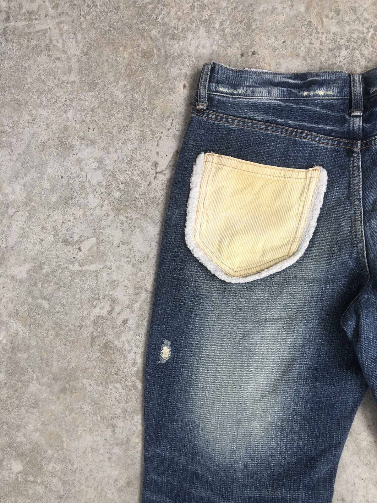 Who Decides War Rare Exhibitionist ttu Distressed Jeans Ripped Size US 33 - 9 Thumbnail