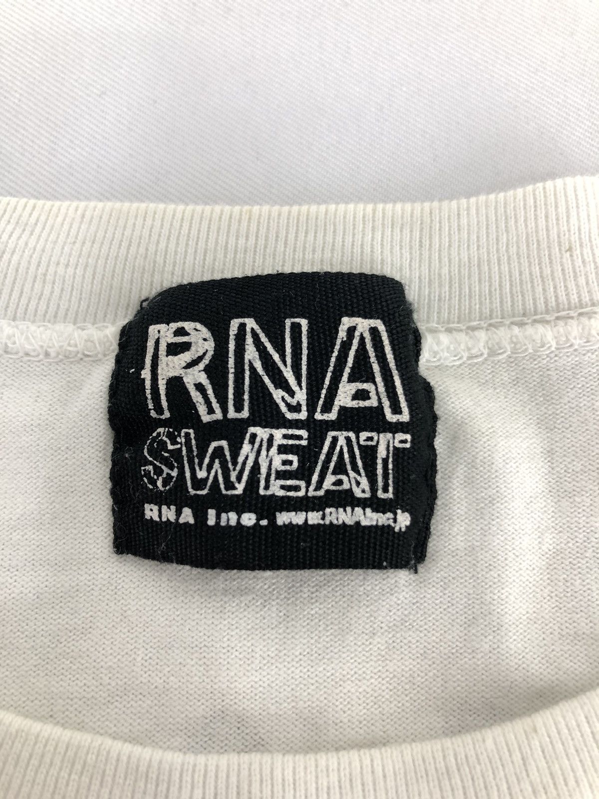 Japanese Brand Vintage RNA Sweat Inc Skull Logo Japanese Fashion Brand Tee Size US S / EU 44-46 / 1 - 4 Thumbnail