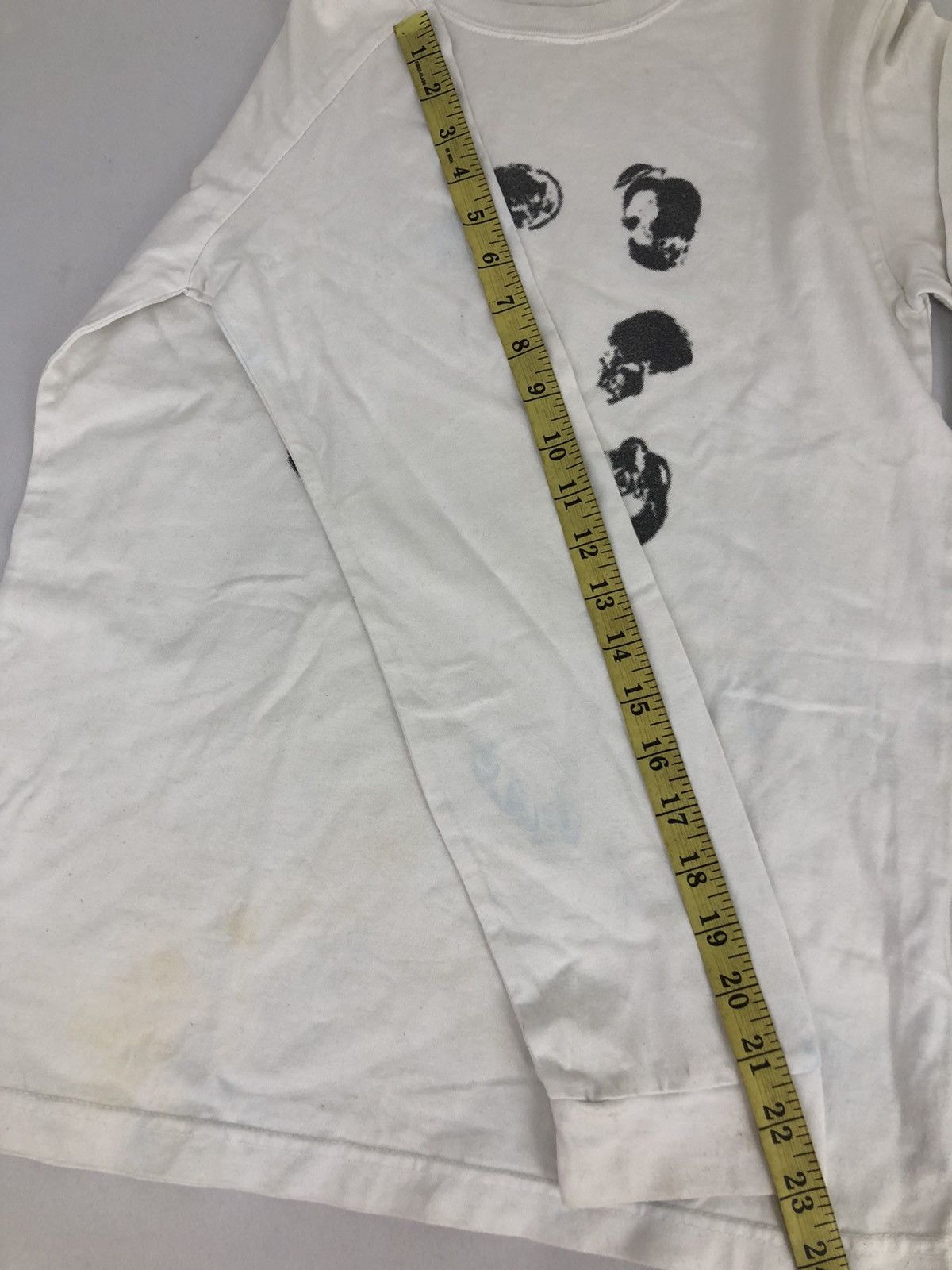 Japanese Brand Vintage RNA Sweat Inc Skull Logo Japanese Fashion Brand Tee Size US S / EU 44-46 / 1 - 9 Thumbnail