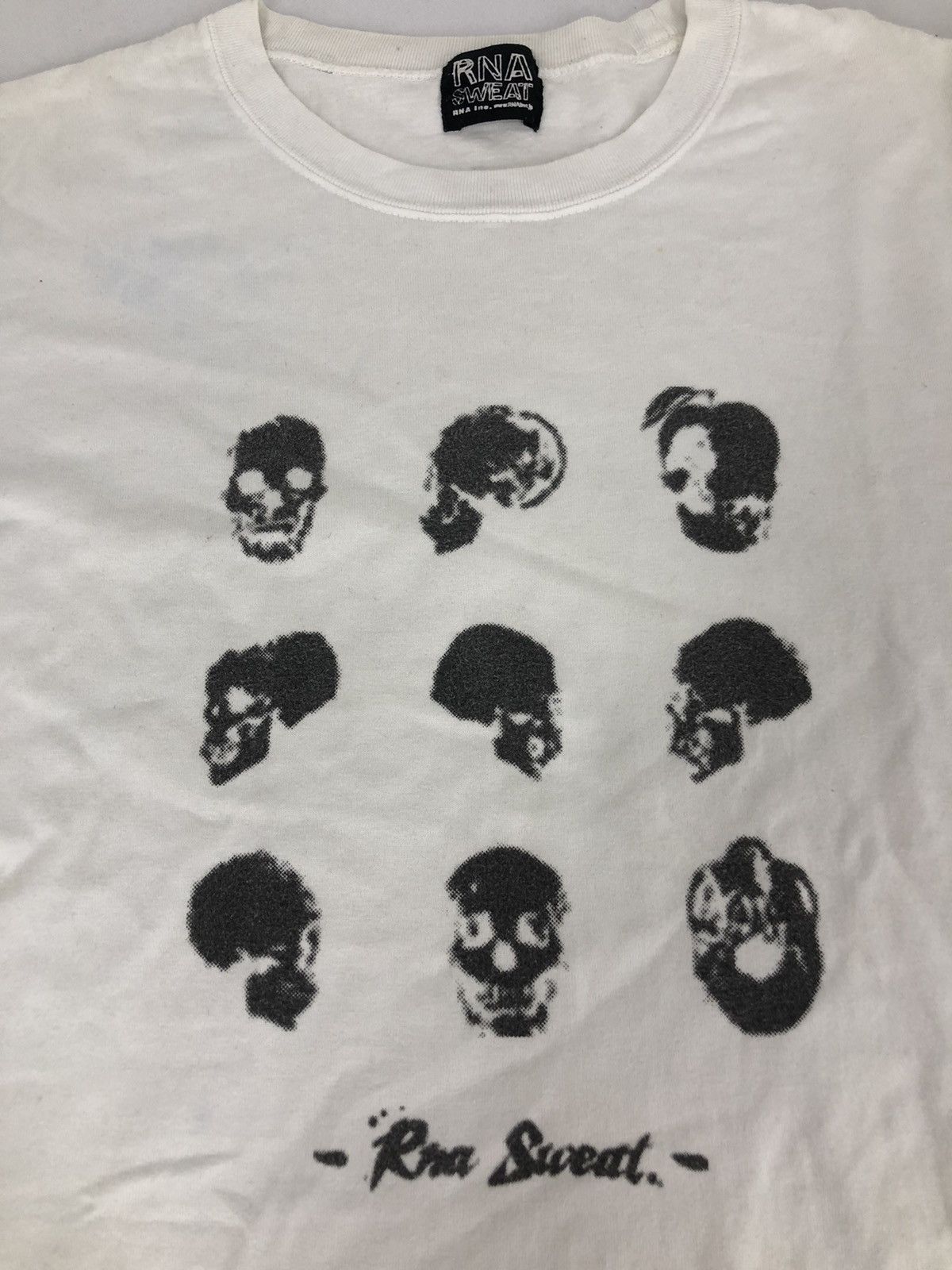 Japanese Brand Vintage RNA Sweat Inc Skull Logo Japanese Fashion Brand Tee Size US S / EU 44-46 / 1 - 3 Thumbnail