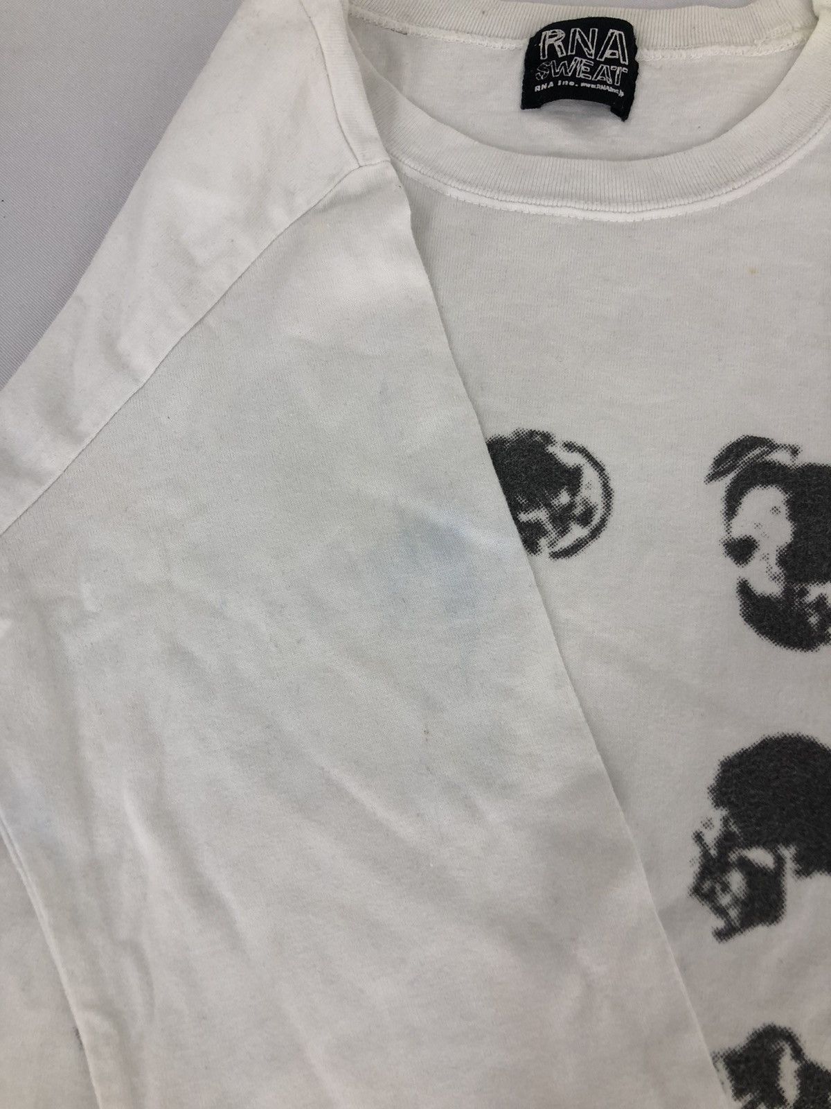 Japanese Brand Vintage RNA Sweat Inc Skull Logo Japanese Fashion Brand Tee Size US S / EU 44-46 / 1 - 10 Thumbnail