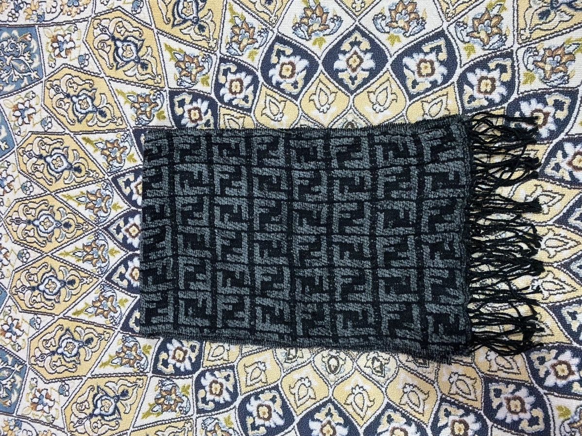 Fendi Fendi Scarf / Muffler / Neckwear Size ONE SIZE - 3 Thumbnail