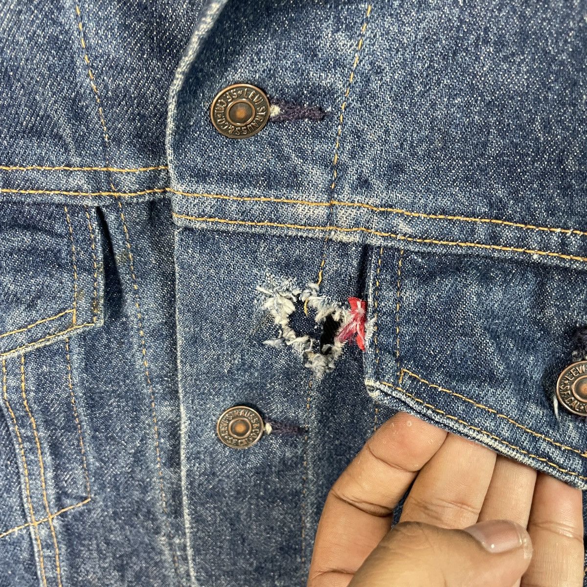 Levi's Vintage 90s Levis Big E Made In Usa Distressed Denim Jacket Size US M / EU 48-50 / 2 - 5 Thumbnail