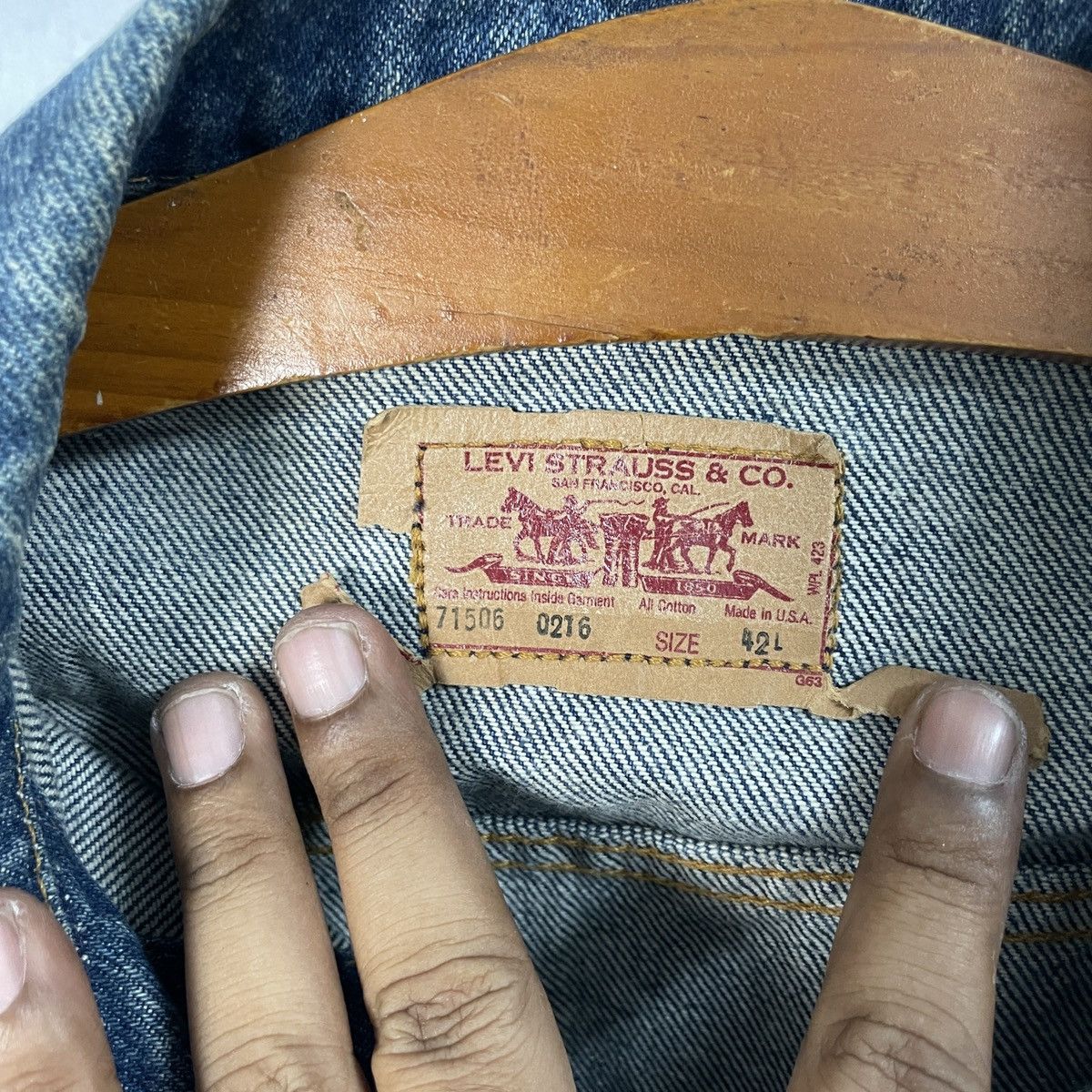 Levi's Vintage 90s Levis Big E Made In Usa Distressed Denim Jacket Size US M / EU 48-50 / 2 - 6 Thumbnail