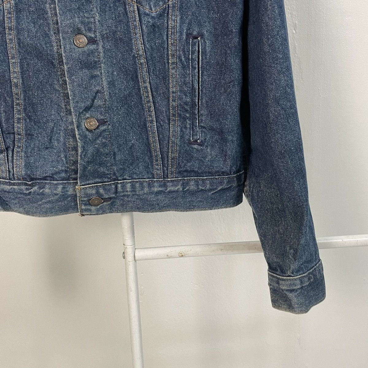 Levi's Vintage 90s Levis Big E Made In Usa Distressed Denim Jacket Size US M / EU 48-50 / 2 - 2 Thumbnail