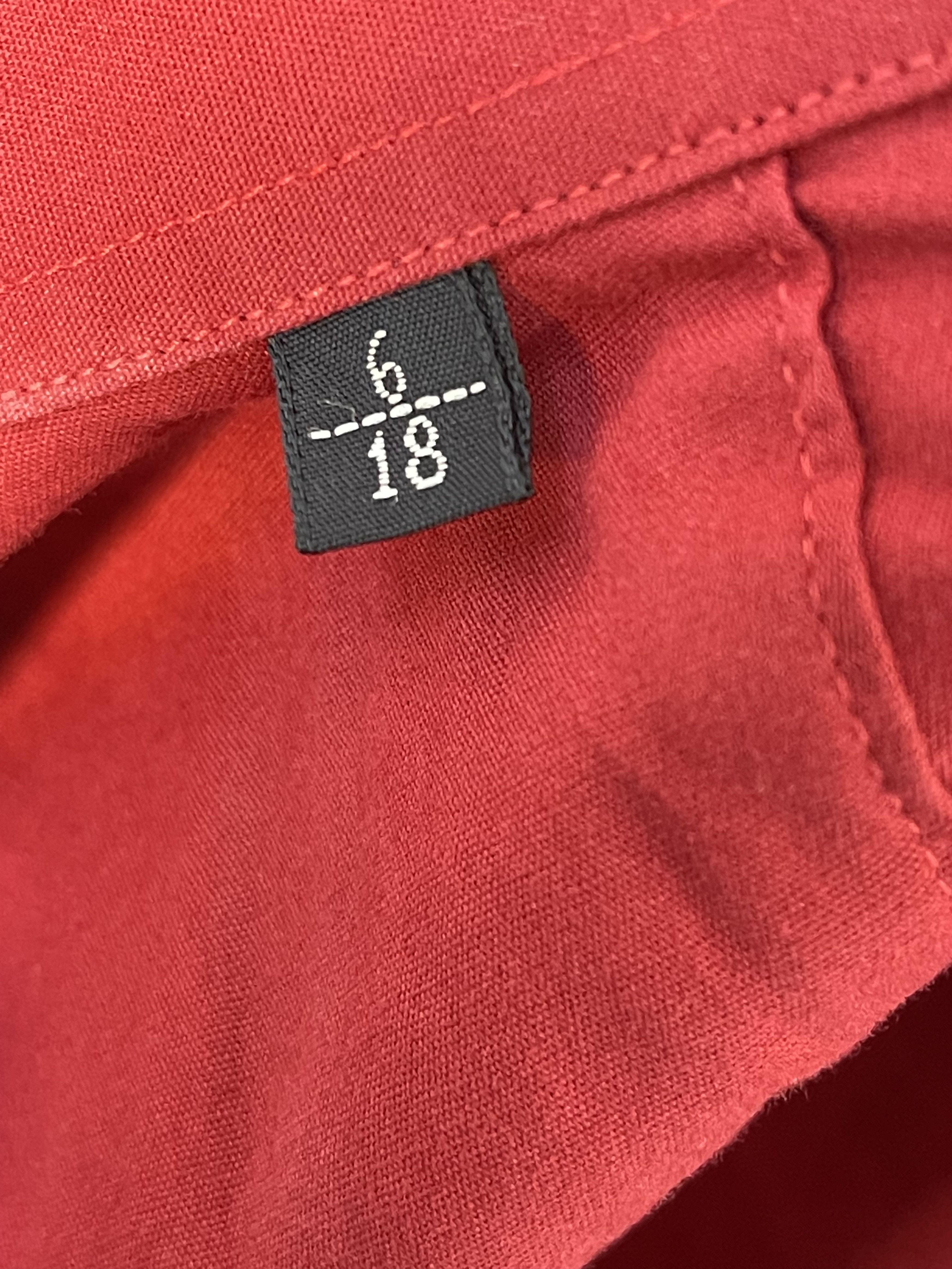 Burberry 🔥 summer Burberry shirt short sleeve red xxl Size US XL / EU 56 / 4 - 7 Thumbnail