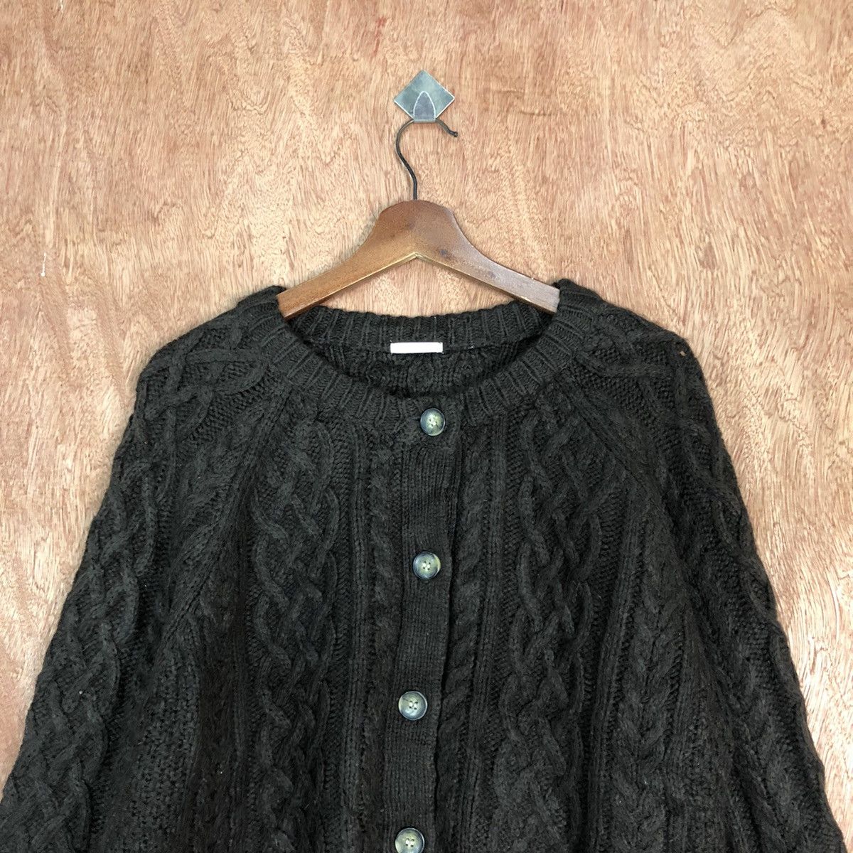Aran Isles Knitwear DL GU Japan cardigan aran isle cable Knitwear #H144 Size US M / EU 48-50 / 2 - 2 Thumbnail