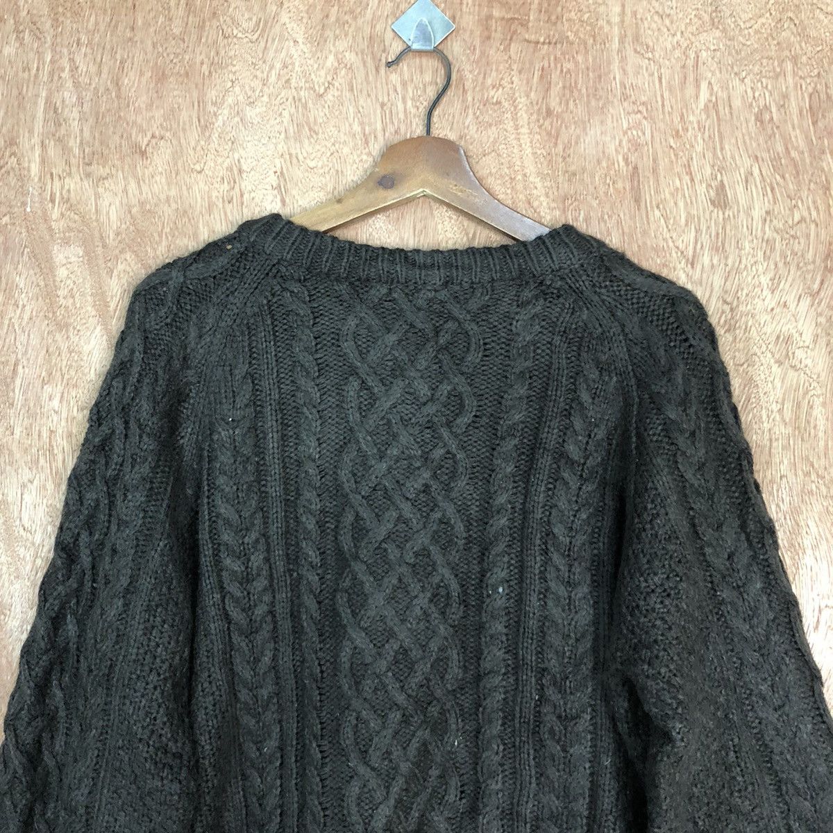 Aran Isles Knitwear DL GU Japan cardigan aran isle cable Knitwear #H144 Size US M / EU 48-50 / 2 - 12 Thumbnail