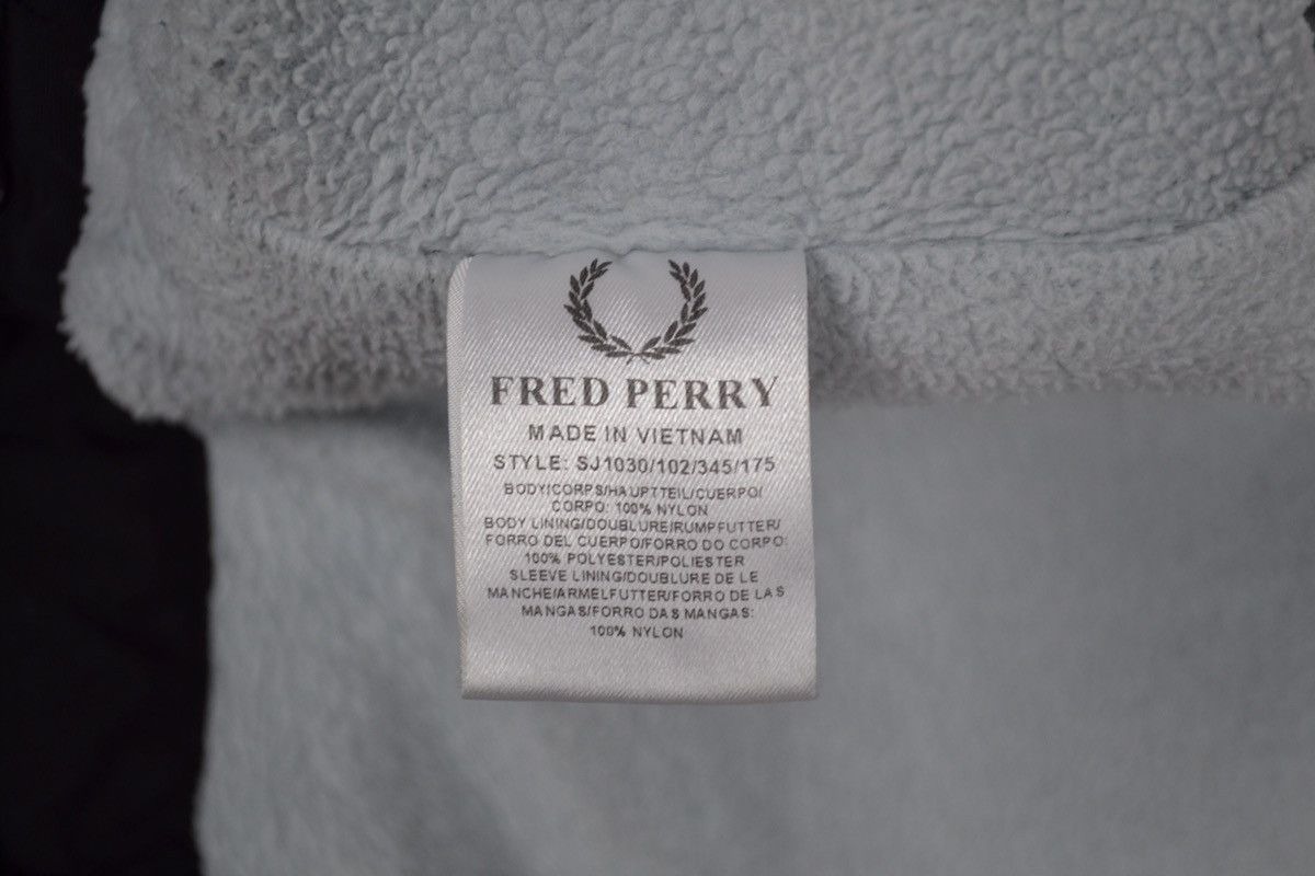 Fred Perry × Vintage Vintage Fred Perry Nylon Fleece Jacket Size US L / EU 52-54 / 3 - 12 Thumbnail