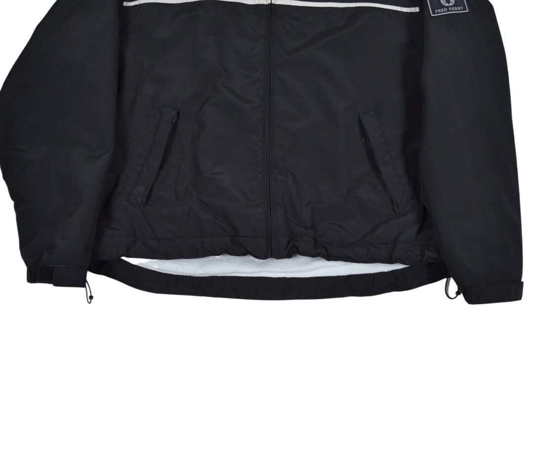 Fred Perry × Vintage Vintage Fred Perry Nylon Fleece Jacket Size US L / EU 52-54 / 3 - 3 Thumbnail