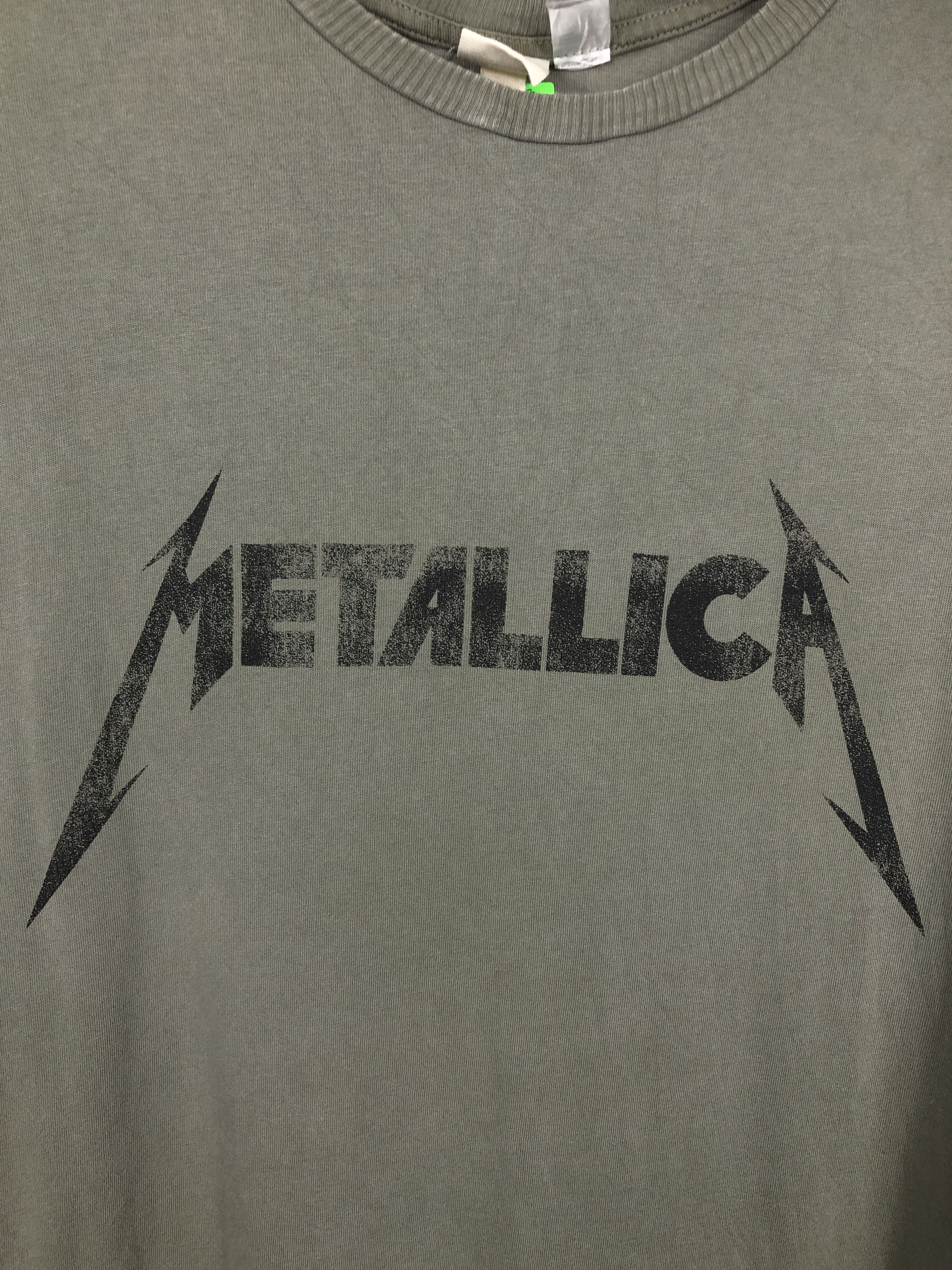 Band Tees Metallica World Magnetic Tour 2010 by H&M T-Shirt Size US L / EU 52-54 / 3 - 4 Thumbnail