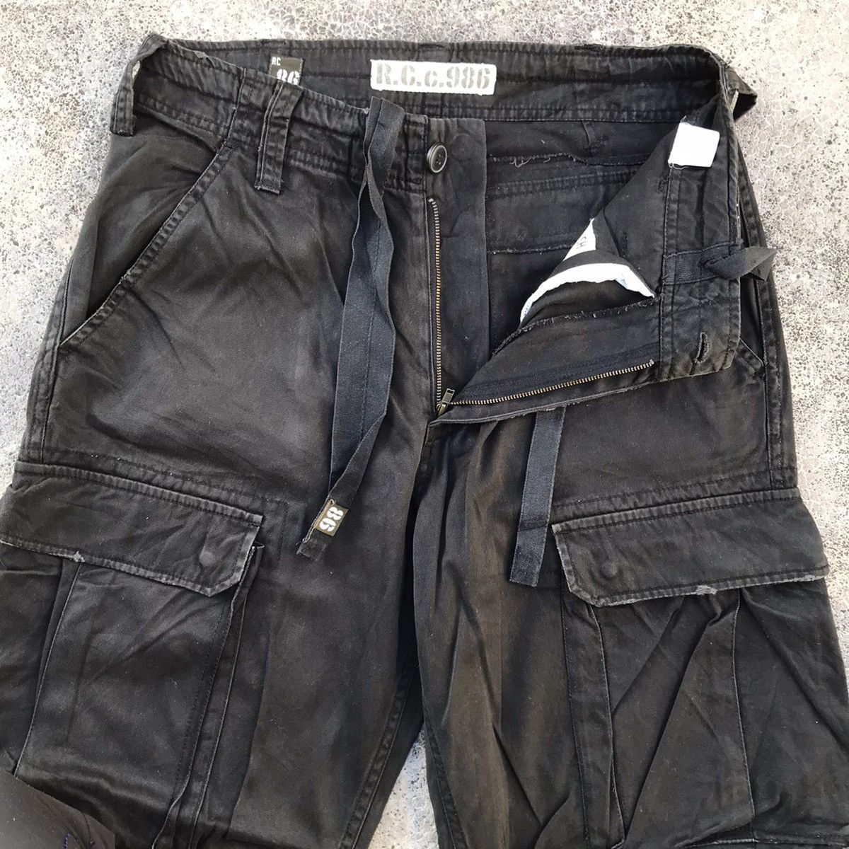 Japanese Brand Real Crush Clothing Faded Big Pocket Tactical Cargo Pants Size US 30 / EU 46 - 11 Thumbnail