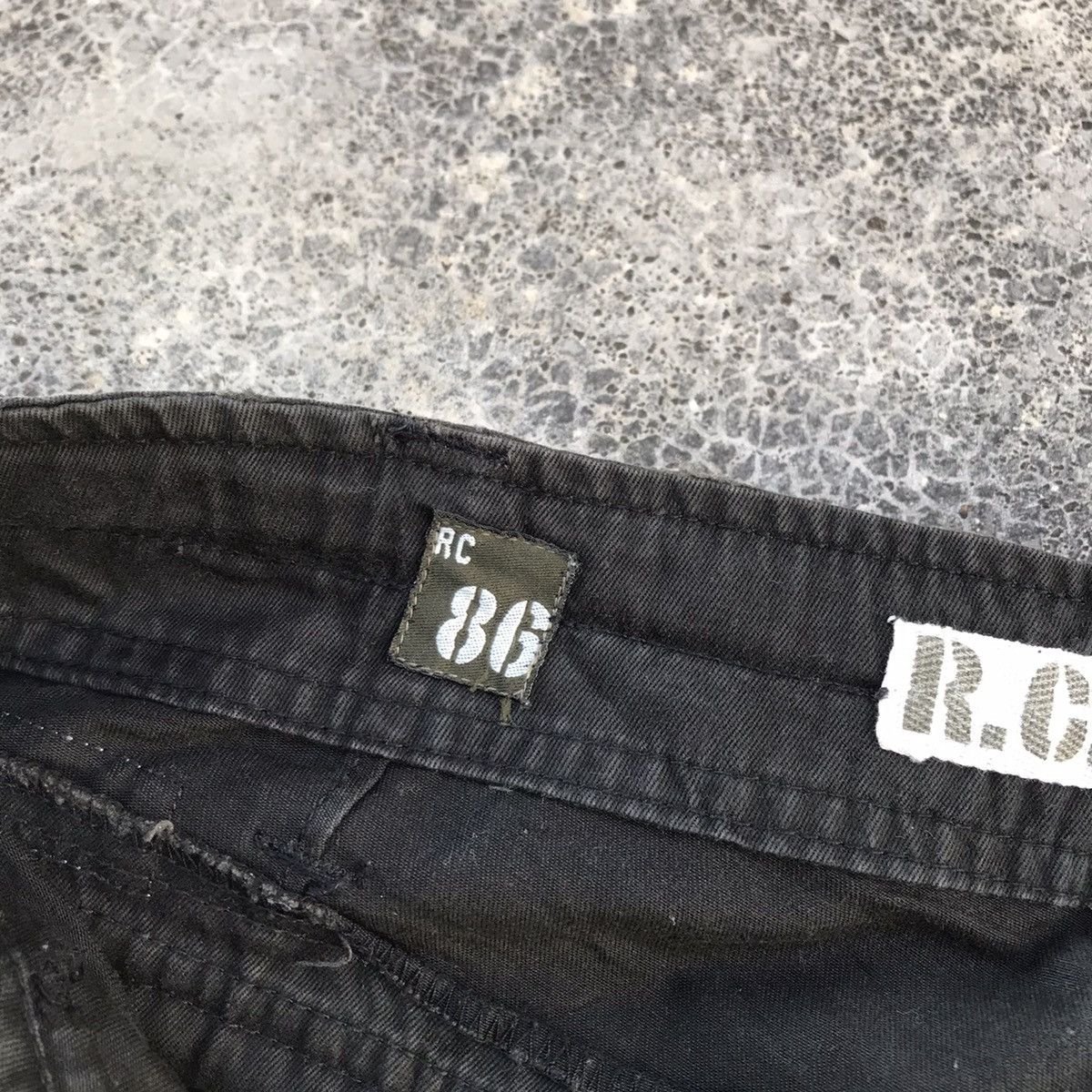 Japanese Brand Real Crush Clothing Faded Big Pocket Tactical Cargo Pants Size US 30 / EU 46 - 13 Thumbnail