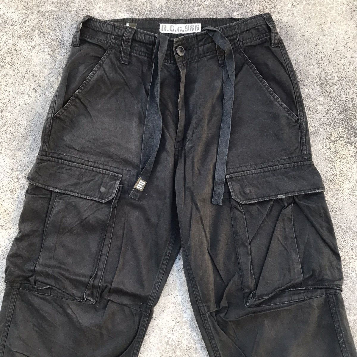 Japanese Brand Real Crush Clothing Faded Big Pocket Tactical Cargo Pants Size US 30 / EU 46 - 2 Thumbnail