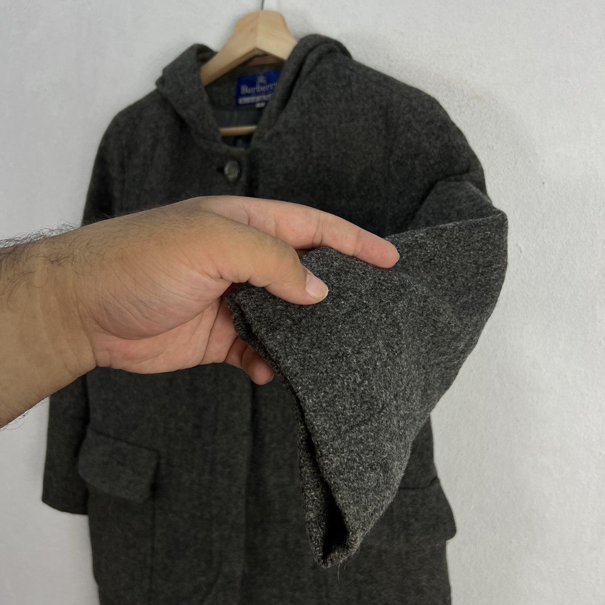 Burberry VINTAGE BURBERRY BLUE LABEL WOOL LONG JACKET Size US S / EU 44-46 / 1 - 6 Thumbnail