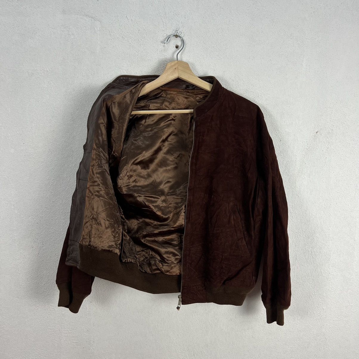 Genuine Leather VINTAGE GENUINE LEATHER ROYAL JAPAN BOMBER STYLE DESIGN Size US M / EU 48-50 / 2 - 9 Thumbnail