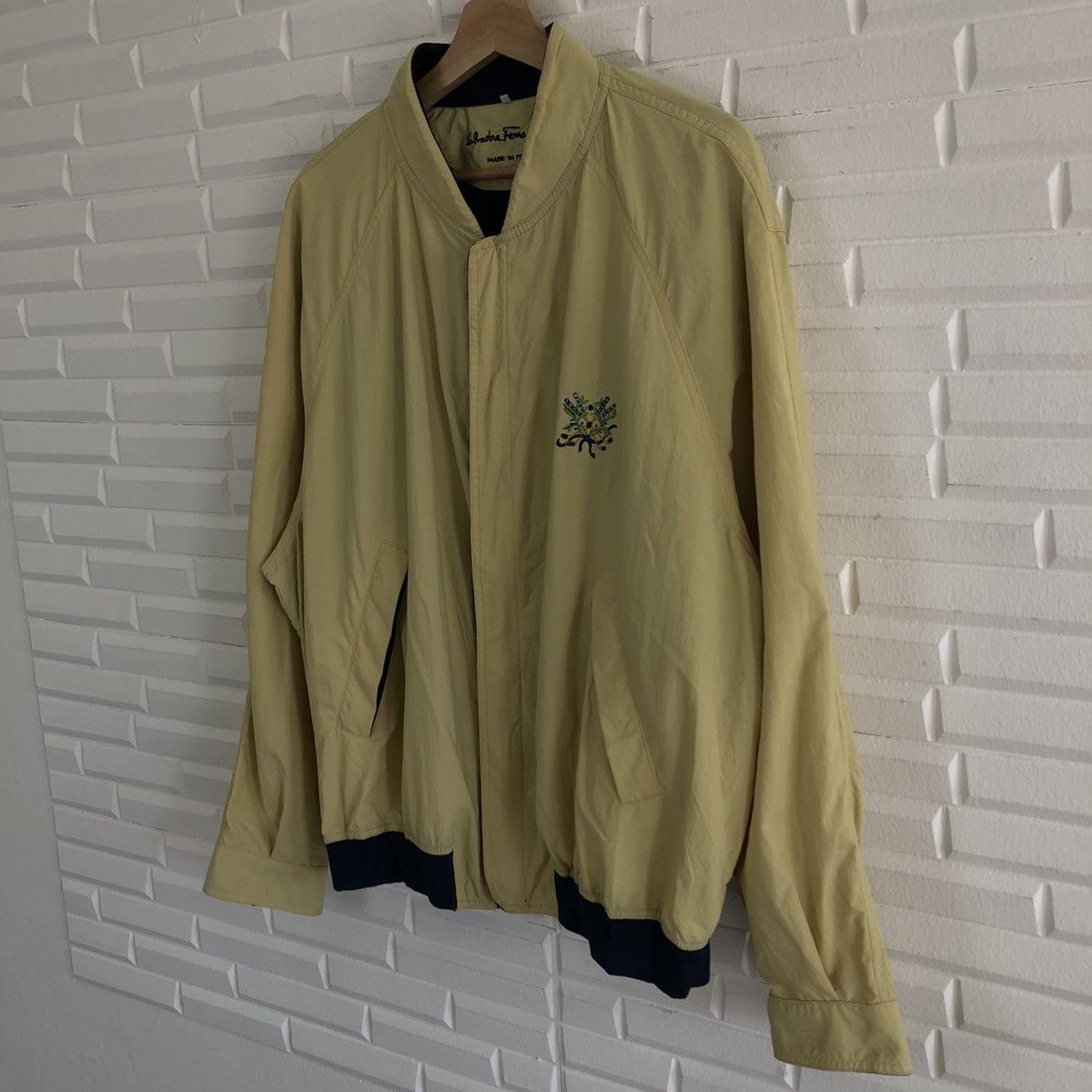 Japanese Brand SALVATORE FERRAGAMO RARE BOMBER JACKET STYLE MADE IN ITALY Size US M / EU 48-50 / 2 - 2 Thumbnail