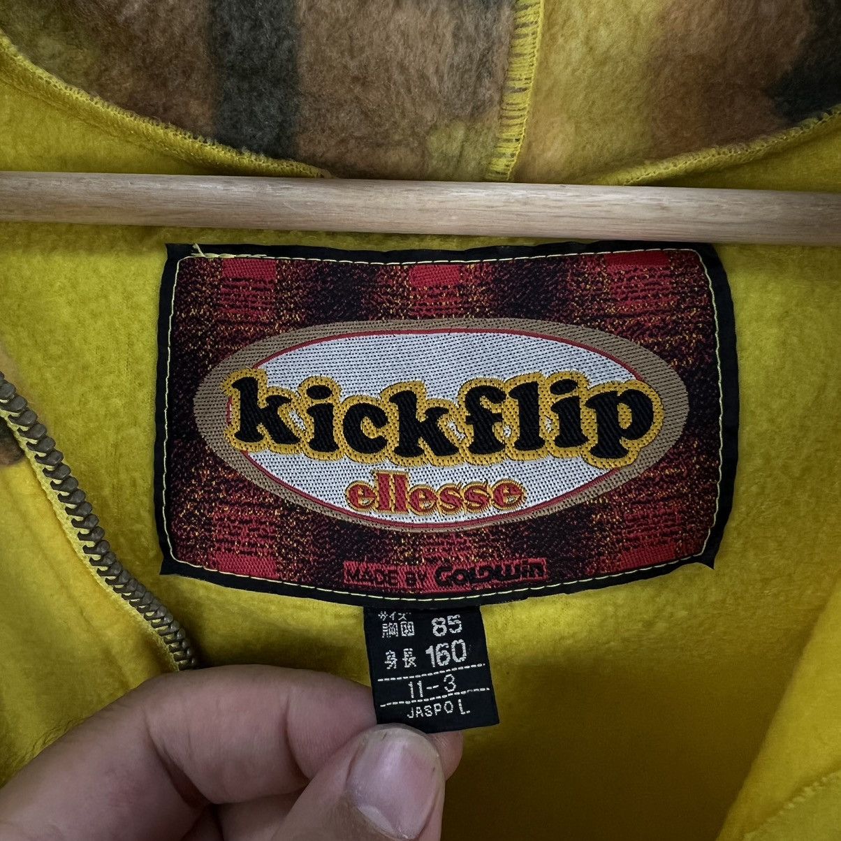 Japanese Brand VINTAGE KICKFLIP ELLESSE SKI FLEECE JACKET TARTAN DESIGN Size US L / EU 52-54 / 3 - 9 Thumbnail