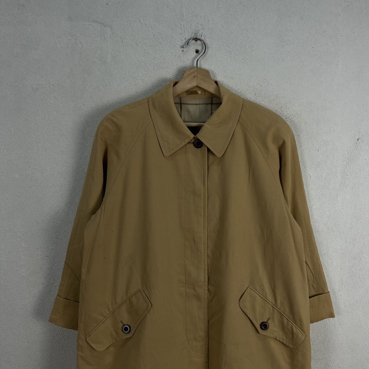 Burberry VINTAGE BURBERRYS LONG COAT JACKET TARTAN DESIGN LINING Size M / US 6-8 / IT 42-44 - 2 Thumbnail