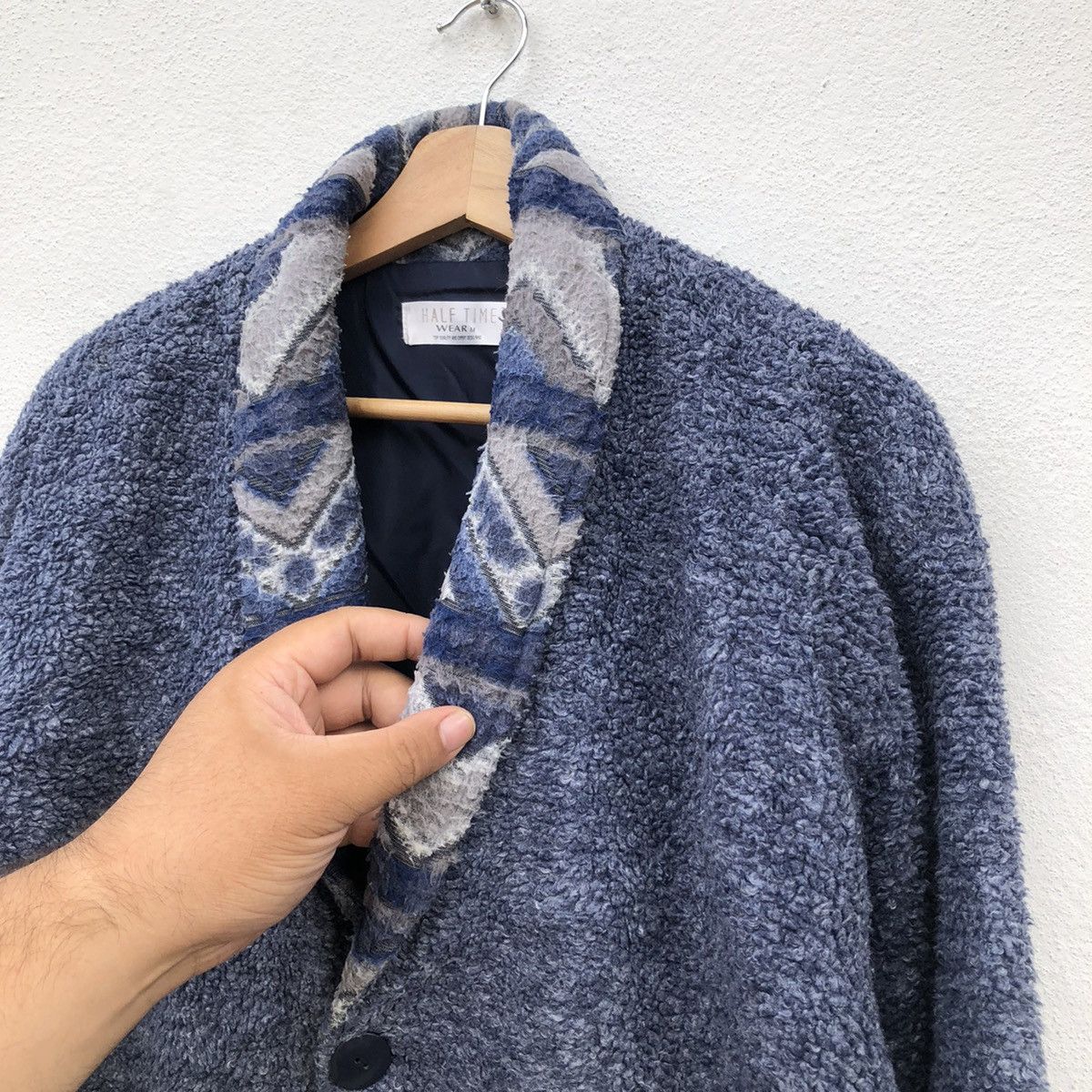 Japanese Brand RARE PRINTED FLEECE AZTEC DESIGN HALF TIME WEAR Size US M / EU 48-50 / 2 - 6 Thumbnail