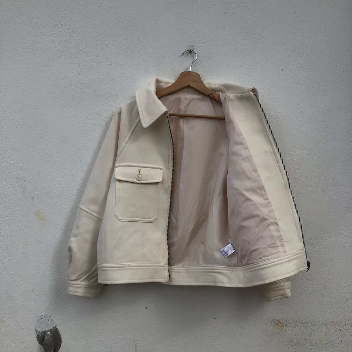 Japanese Brand VINTAGE MULTI POCKET TRUCKER DESIGN JACKET BY GU JAPAN Size US S / EU 44-46 / 1 - 9 Thumbnail