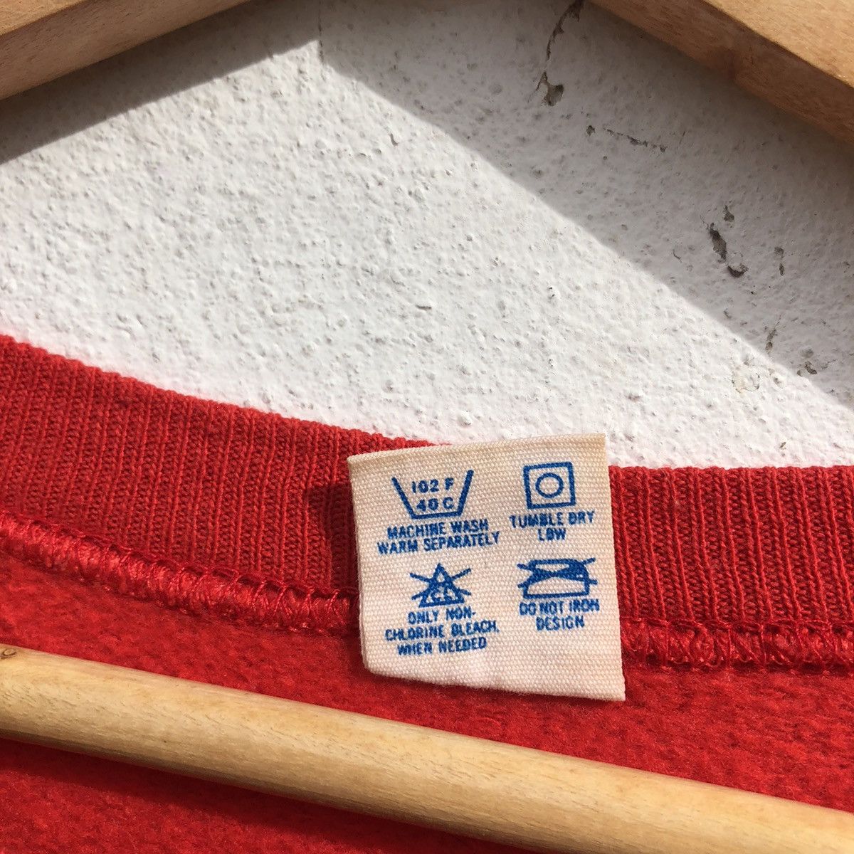 Japanese Brand VINTAGE CHAMPION BIG LOGO CREWNECK SACRED HEART UNIVERSITY Size US M / EU 48-50 / 2 - 8 Thumbnail