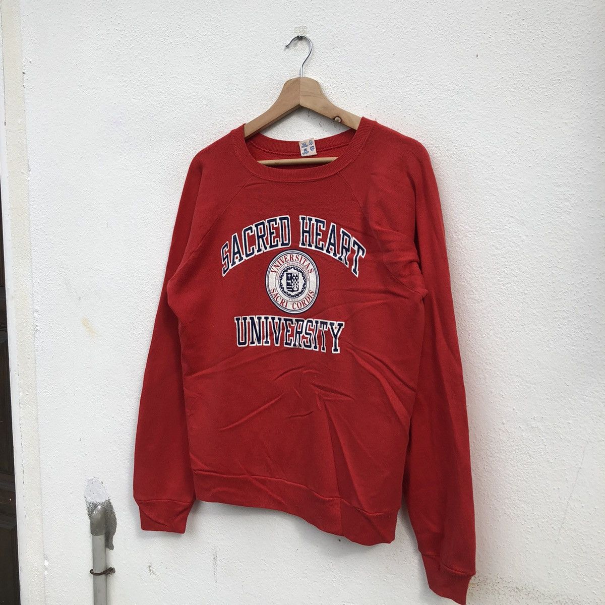 Japanese Brand VINTAGE CHAMPION BIG LOGO CREWNECK SACRED HEART UNIVERSITY Size US M / EU 48-50 / 2 - 2 Thumbnail