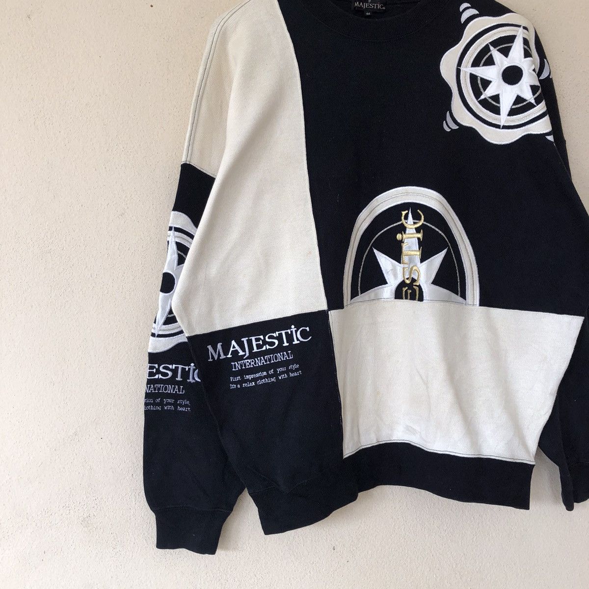 Japanese Brand VINTAGE MAJESTIC EMBROIDERED BIG LOGO SWEATSHIRT Size US M / EU 48-50 / 2 - 4 Thumbnail