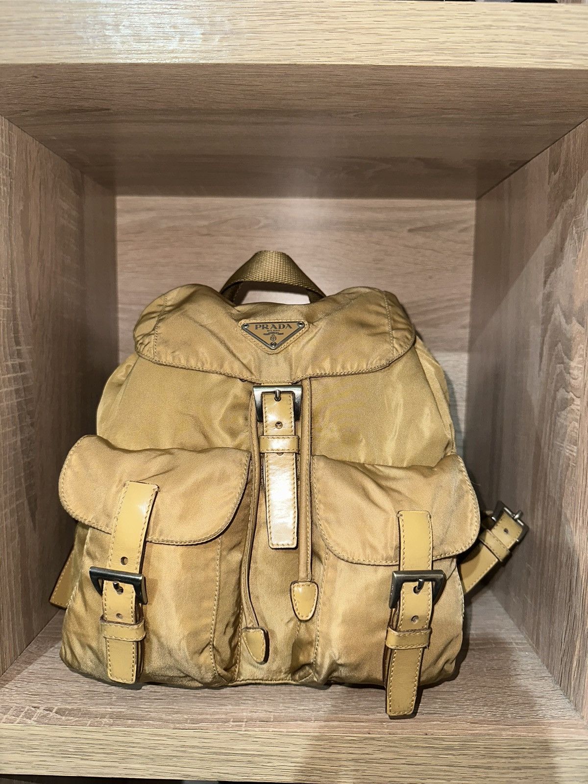 Prada × Vintage 🔥RARE🔥 Authentic Vintage Prada Nylon Mini Prada × Vintage 🔥RARE🔥 Authentic Vintage Prada Nylon Mini