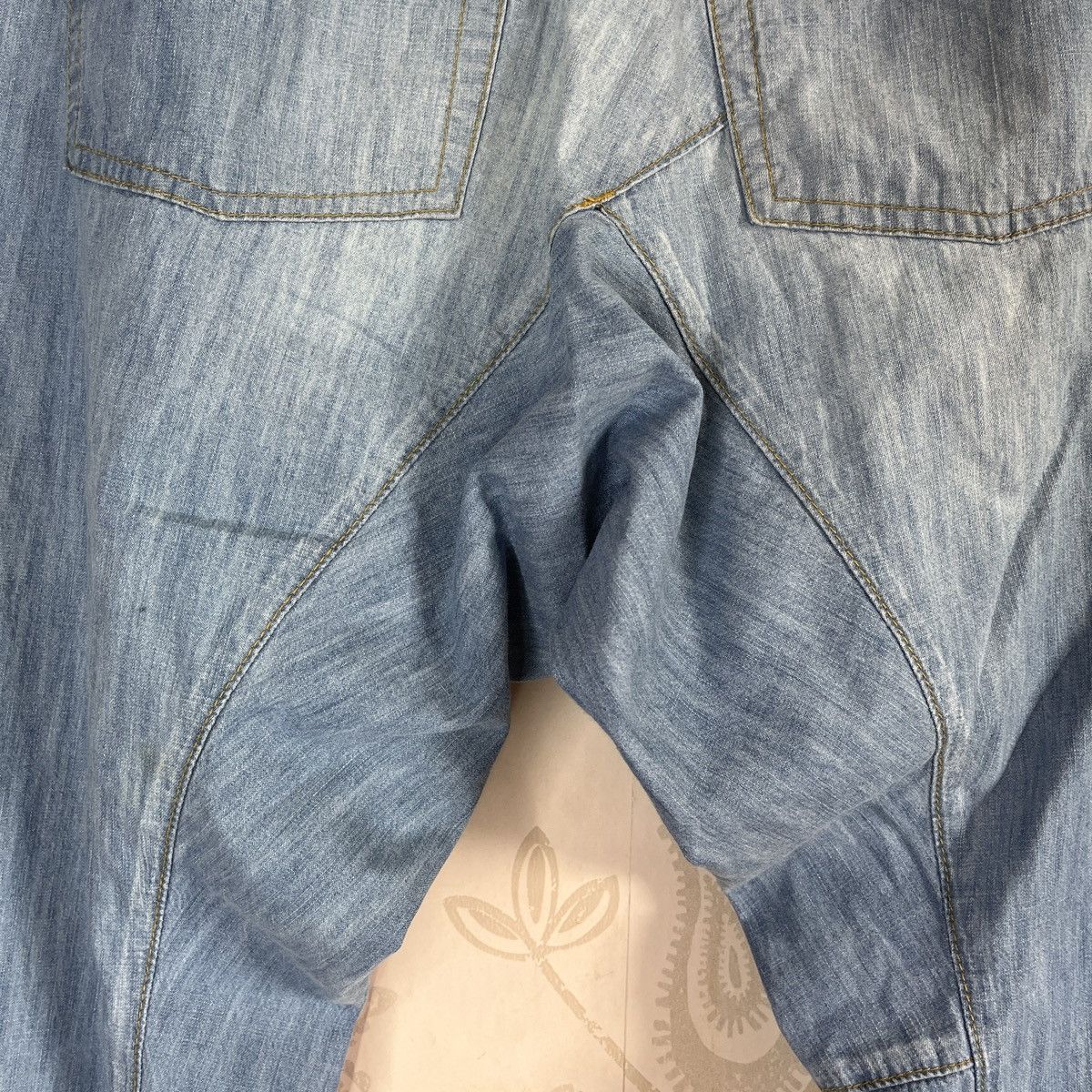 CABANE de ZUCCa × Issey Miyake × Zucca Issey Miyake Assymmetrical Cabane De Zucca Denim Jeans Japan Size US 30 / EU 46 - 20 Thumbnail