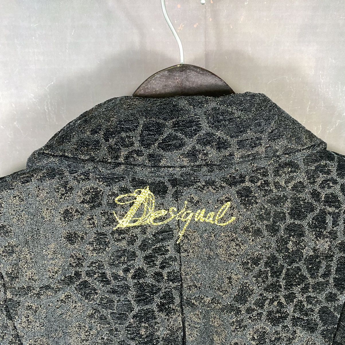 Japanese Brand × Vintage Vintage Japanese Leapard Lining Rose Trech Coat Size M / US 6-8 / IT 42-44 - 9 Thumbnail