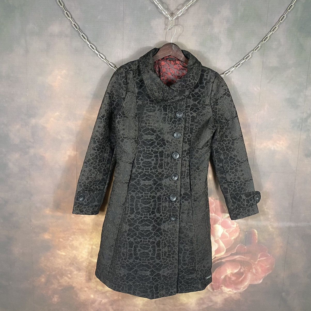 Japanese Brand × Vintage Vintage Japanese Leapard Lining Rose Trech Coat Size M / US 6-8 / IT 42-44 - 1 Thumbnail