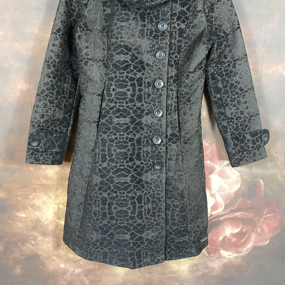 Japanese Brand × Vintage Vintage Japanese Leapard Lining Rose Trech Coat Size M / US 6-8 / IT 42-44 - 3 Thumbnail